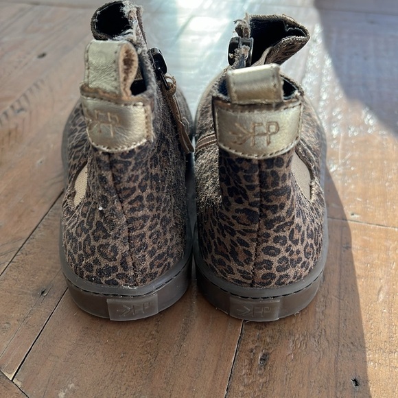 Freshly picked leopard print zip up suede ankle boots - Picture 5 of 10